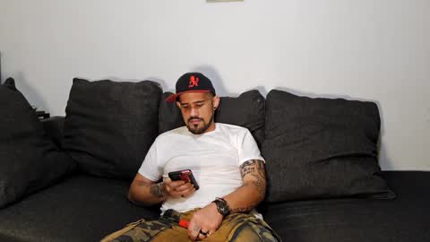 Snapshot of brownboyt chatting on 14, 11, 2025 brownboyt online show from 14, 11, 2025