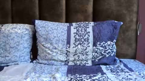 Snapshot of brownie_cake chatting on 14, 9, 2025 brownie_cake online show from 14, 9, 2025