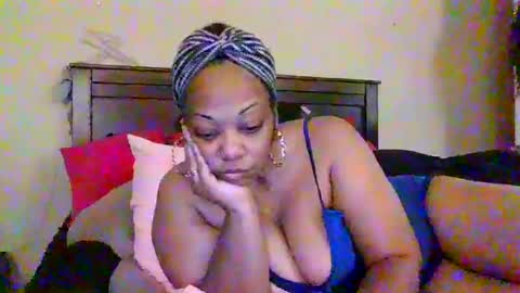 brownroundrenee online show from 28, 6, 2026