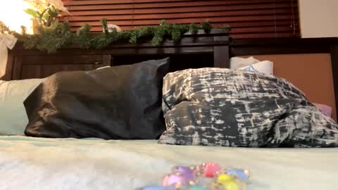 EtherealLilac online show from 2, 2, 2025