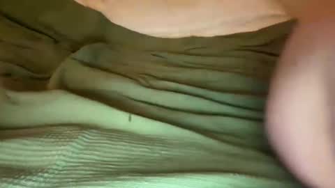 Snapshot of brt565656 chatting on 14, 10, 2025 tall smooth vers gay online show from 14, 10, 2025