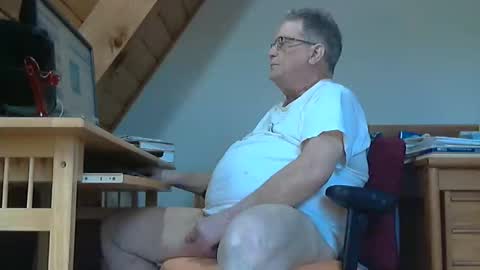 Snapshot of brubar chatting on 26, 4, 2026 brubar online show from 26, 4, 2026