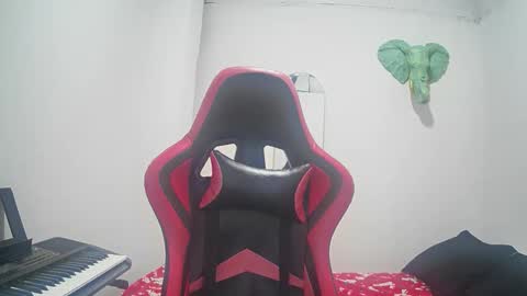 Snapshot of bruce_1111 chatting on 2, 11, 2025 bruce_1111 online show from 2, 11, 2025