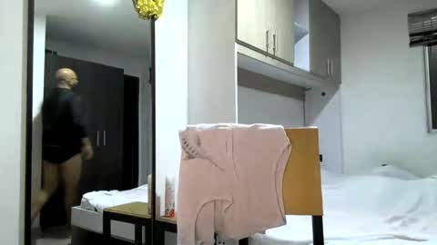 Snapshot of bruce_bigg chatting on 25, 12, 2024 Bruce online show from 25, 12, 2024