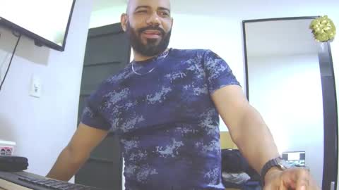 Snapshot of bruce_bigg chatting on 27, 9, 2025 Bruce online show from 27, 9, 2025