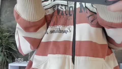 Bruce Hans online show from 22, 11, 2025