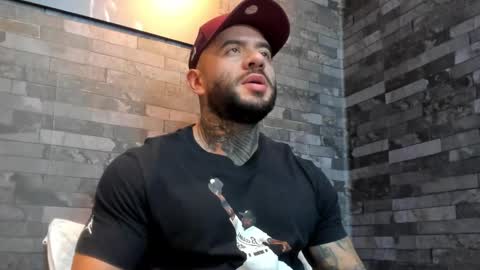 Snapshot of brucedallas chatting on 13, 1, 2026 brucedallas online show from 13, 1, 2026