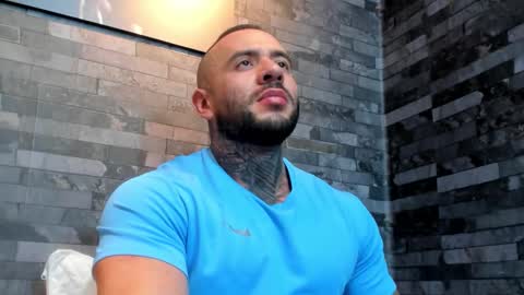 Snapshot of brucedallas chatting on 15, 1, 2026 brucedallas online show from 15, 1, 2026