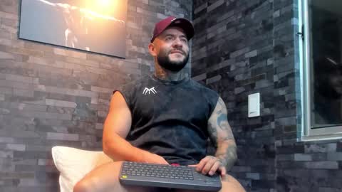 Snapshot of brucedallas chatting on 28, 2, 2026 brucedallas online show from 28, 2, 2026