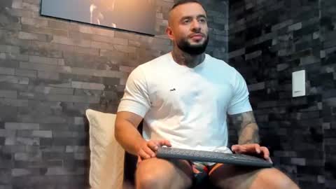 brucedallas online show from 23, 7, 2026