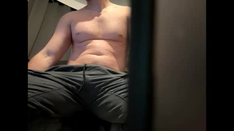 brucelogan80 online show from 25, 9, 2025