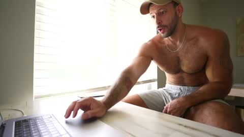 onlyfans BRUCESTRYKER online show from 15, 7, 2026