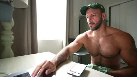 onlyfans BRUCESTRYKER online show from 2, 8, 2026