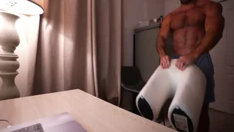 onlyfans BRUCESTRYKER online show from 6, 8, 2026