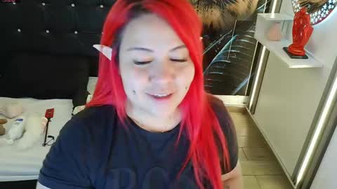 Bruja SCarlata online show from 5, 5, 2026