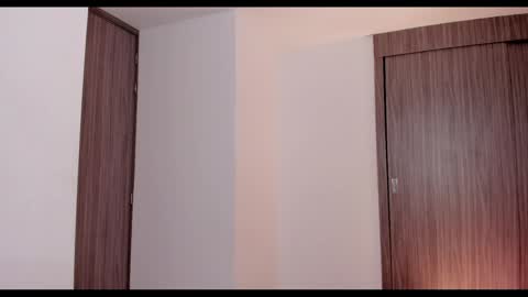     online show from 12, 1, 2025