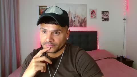 Snapshot of bruno_booss chatting on 5, 4, 2026 bruno_booss online show from 5, 4, 2026
