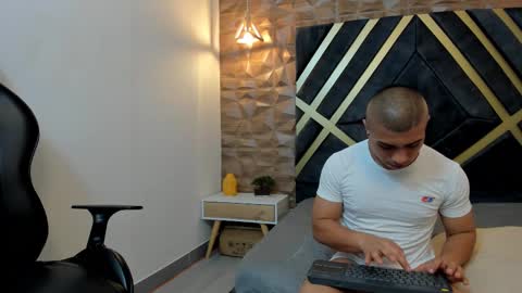 Snapshot of bruno_cavalli chatting on 15, 1, 2025 BRUNNO online show from 15, 1, 2025