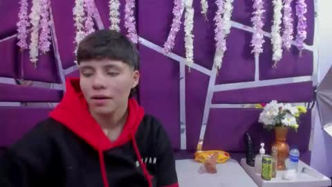 Bruno Cruz online show from 18, 12, 2025