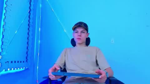 Snapshot of bruno_wild chatting on 7, 10, 2025 Bruno wild online show from 7, 10, 2025