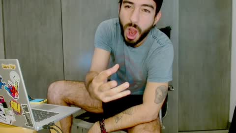 Snapshot of brunobaibe chatting on 2, 1, 2025 brunobaibe online show from 2, 1, 2025