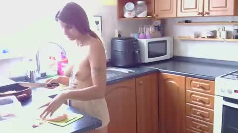 brutecia online show from 14, 9, 2025