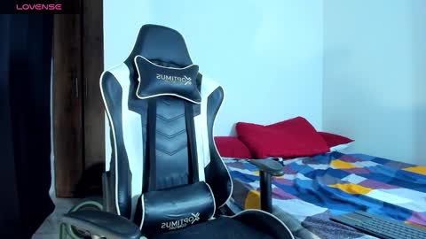 Snapshot of bryan_oficials chatting on 19, 9, 2025 bryan_oficials online show from 19, 9, 2025