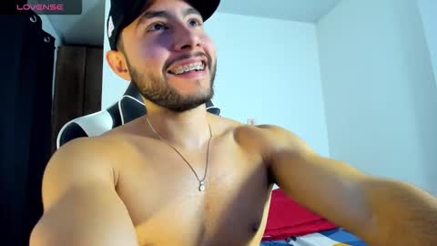 Snapshot of bryan_oficials chatting on 11, 10, 2025 bryan_oficials online show from 11, 10, 2025