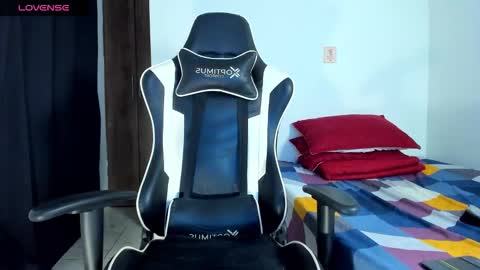 Snapshot of bryan_oficials chatting on 18, 10, 2025 bryan_oficials online show from 18, 10, 2025