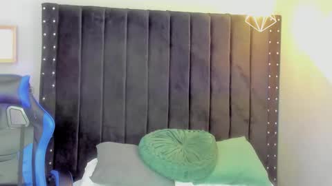 Snapshot of bryan_robayo5 chatting on 22, 12, 2025 Bryan online show from 22, 12, 2025