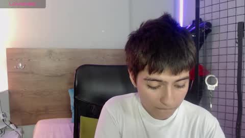 Snapshot of bryce_evans chatting on 17, 12, 2024 B R Y C E  online show from 17, 12, 2024