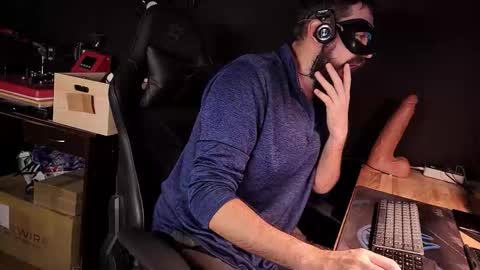 Snapshot of btarkhun chatting on 31, 10, 2025 Anal Orgasm online show from 31, 10, 2025