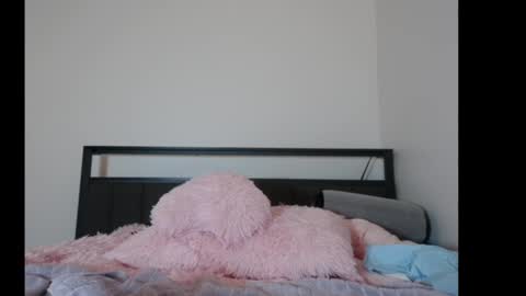 Queen Lola XXX online show from 10, 5, 2026