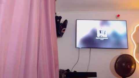 Valery Restrepo online show from 29, 4, 2026