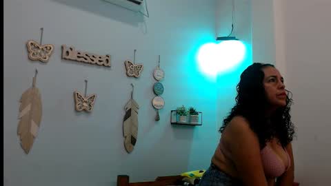 Snapshot of bubismelany chatting on 18, 3, 2026 melany online show from 18, 3, 2026