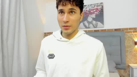 Buddy Whitte online show from 1, 2, 2025