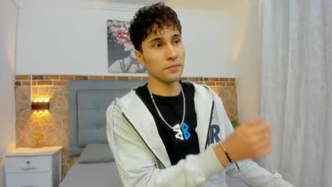 Buddy Whitte online show from 4, 2, 2025