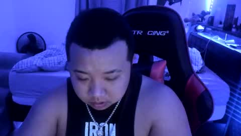 buffsexyman24 online show from 9, 3, 2025