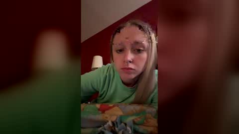 Snapshot of buggggy5 chatting on 22, 3, 2026 buggggy5 online show from 22, 3, 2026