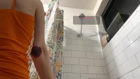 Snapshot of bukkakebae chatting on 14, 2, 2025 bukkakebae online show from 14, 2, 2025