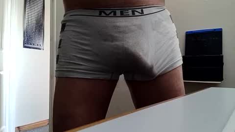 Snapshot of bulkyboners chatting on 19, 12, 2025 ejaculation for 250 online show from 19, 12, 2025