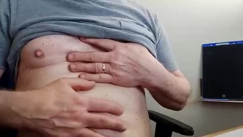 Snapshot of bulkyboners chatting on 13, 1, 2026 ejaculation for 250 online show from 13, 1, 2026