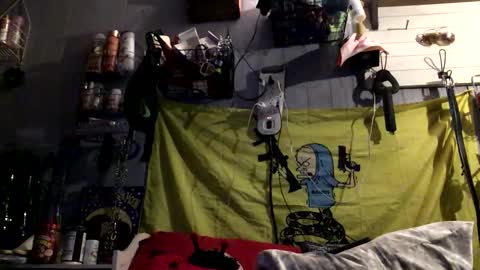 Snapshot of bunniandcryme chatting on 22, 11, 2025 bunniandcryme online show from 22, 11, 2025