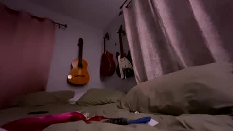 bunnibaby333 online show from 11, 1, 2025