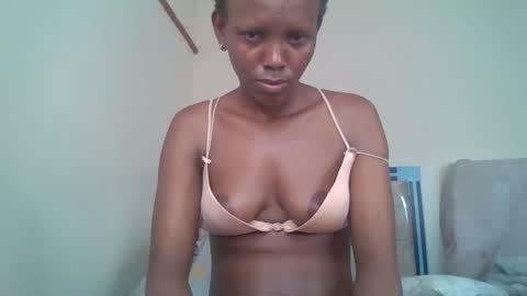 bunnydiva_ online show from 13, 10, 2025