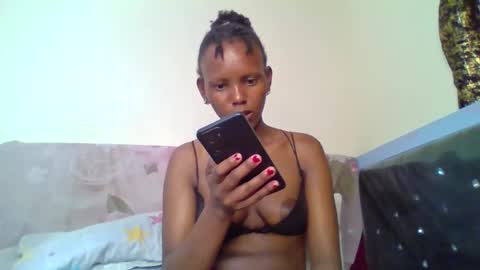 bunnydiva_ online show from 27, 10, 2025