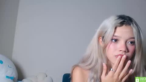 Snapshot of bunnypink2 chatting on 2, 3, 2026 Emma online show from 2, 3, 2026