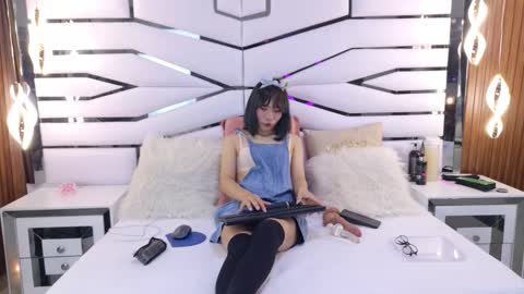 Snapshot of bunnysexyy chatting on 16, 12, 2025 Bunny online show from 16, 12, 2025