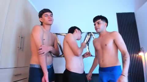 Snapshot of burning_wallen chatting on 20, 2, 2026 zack axel David and Anthony online show from 20, 2, 2026