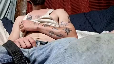 Buster18Hymen online show from 16, 9, 2025